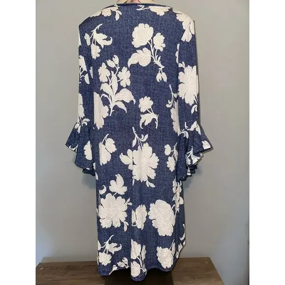 SJS Women’s Size Medium Dress Bell Sleeve Floral Stretch With Necklace - Picture 2 of 6